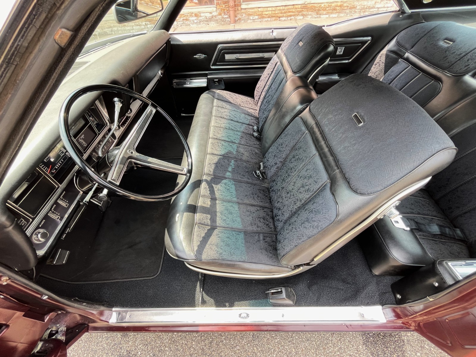 Buick-Riviera-1968-2-door-hardtop-14