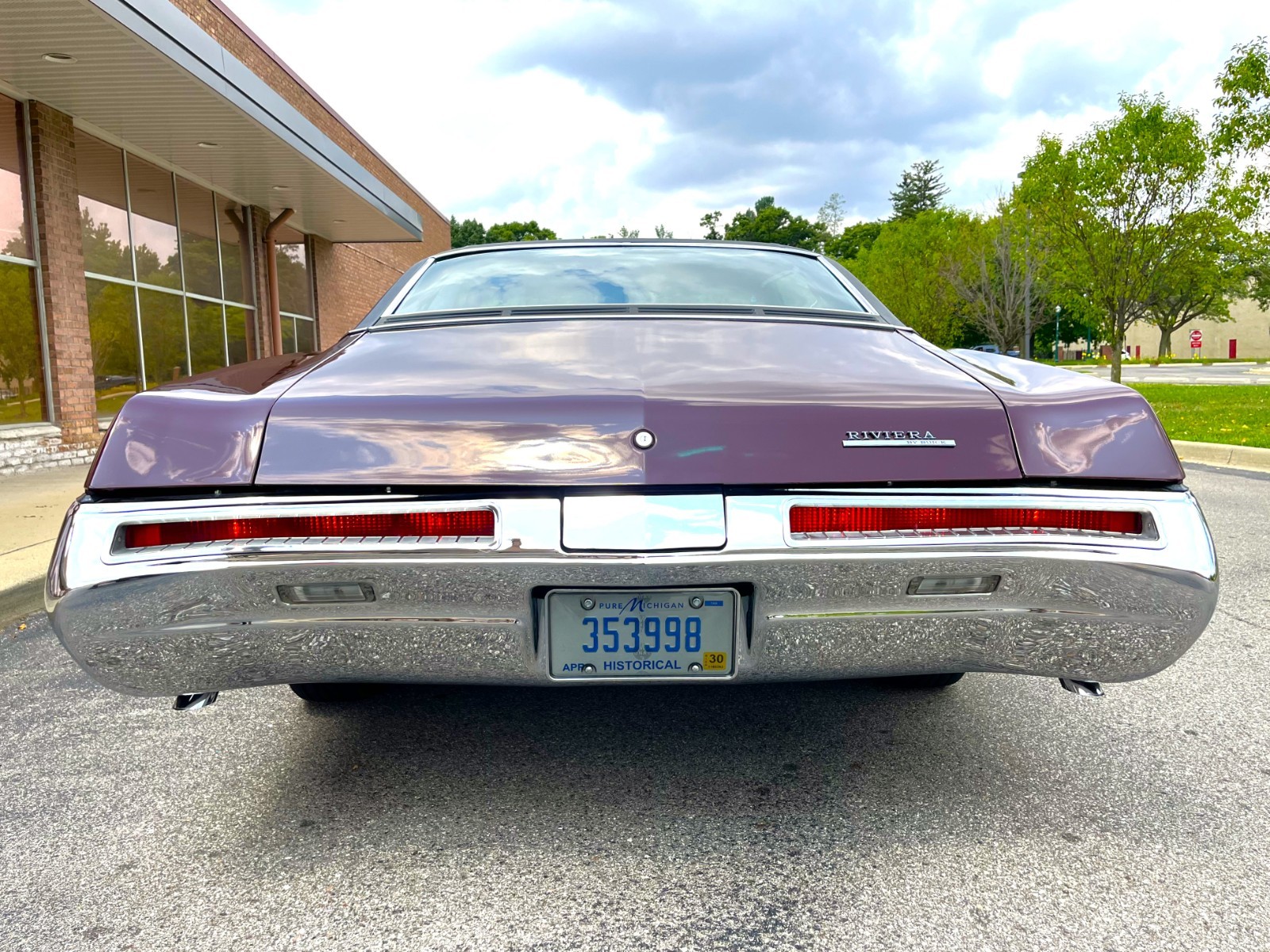 Buick-Riviera-1968-2-door-hardtop-28