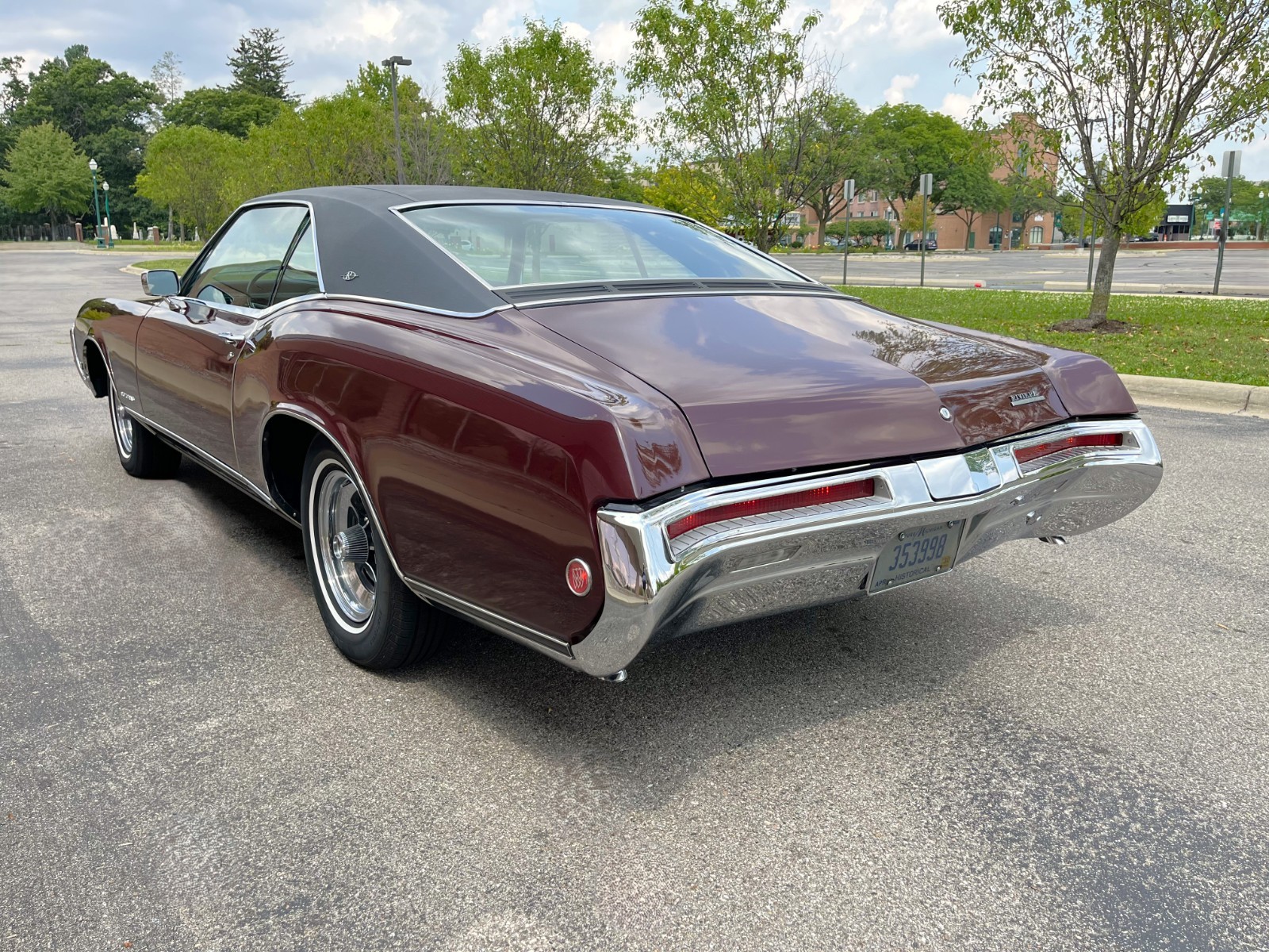 Buick-Riviera-1968-2-door-hardtop-29