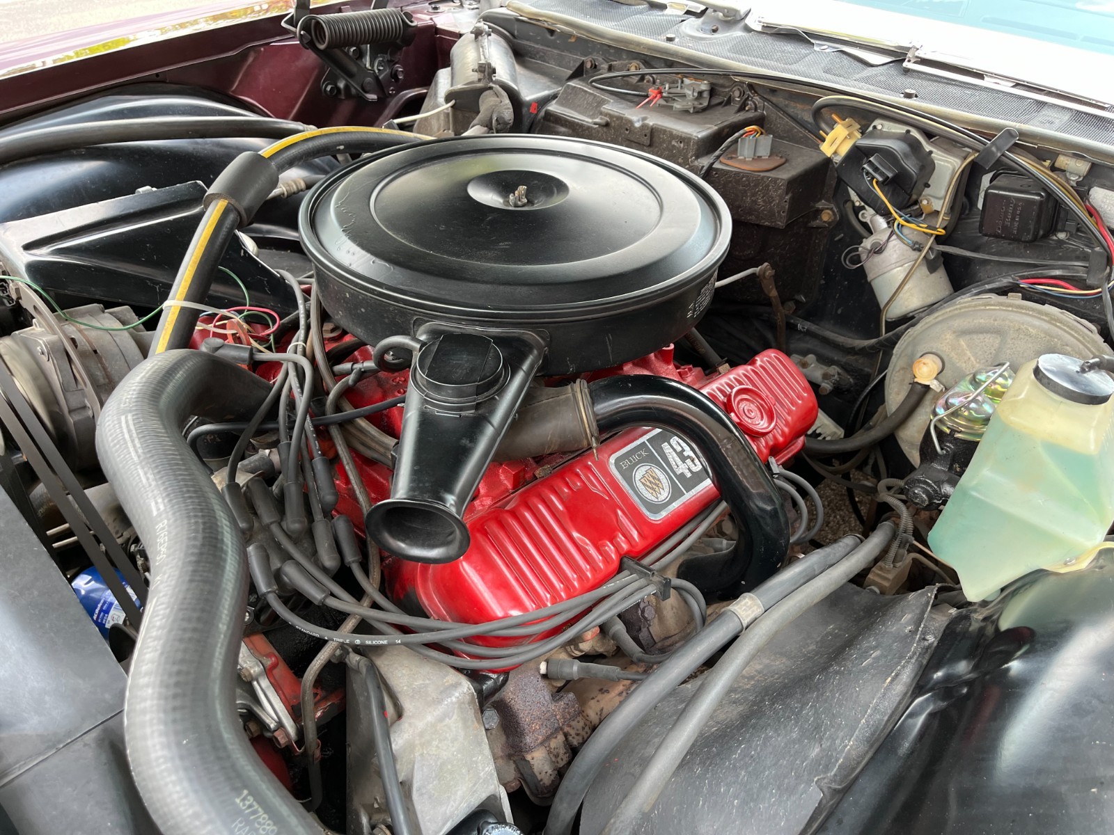Buick-Riviera-1968-2-door-hardtop-32