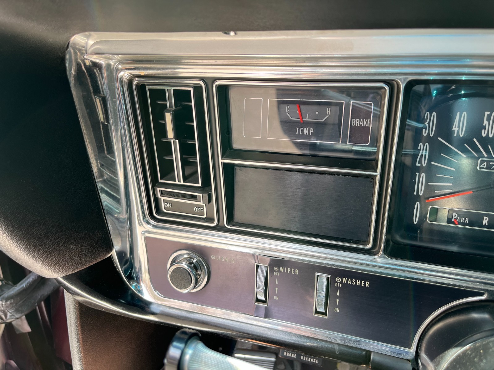 Buick-Riviera-1968-2-door-hardtop-36