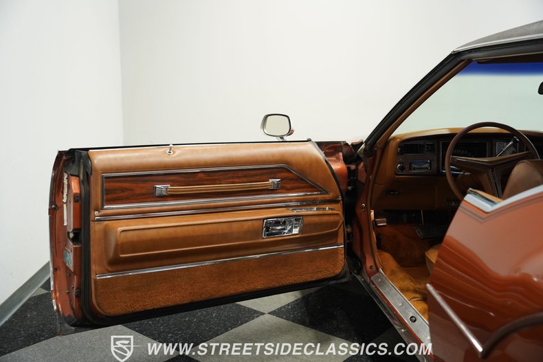Buick-Riviera-1973-Burnt-Coral-Saddle-10
