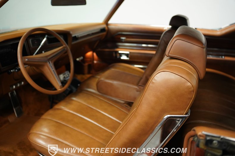 Buick-Riviera-1973-Burnt-Coral-Saddle-13