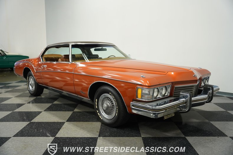 Buick-Riviera-1973-Burnt-Coral-Saddle-2