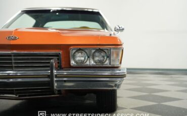 Buick-Riviera-1973-Burnt-Coral-Saddle-28