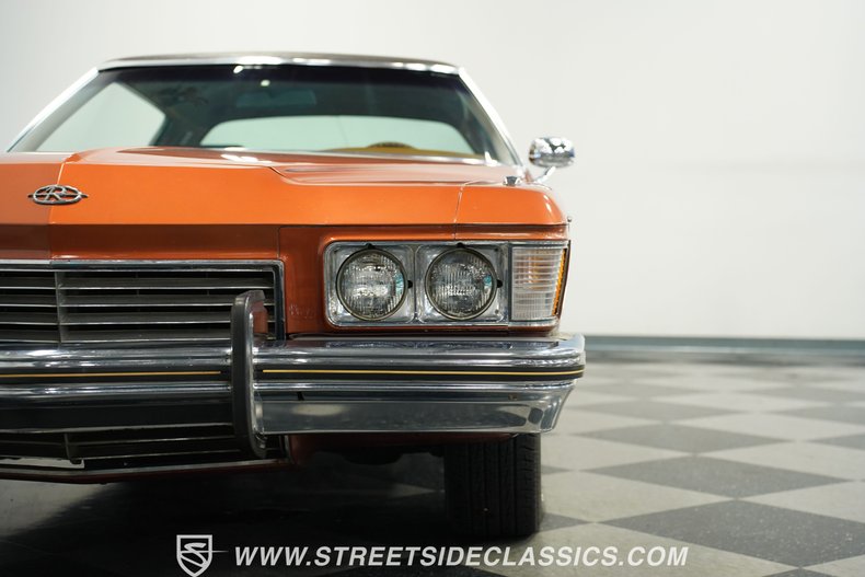 Buick-Riviera-1973-Burnt-Coral-Saddle-28