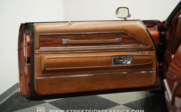 Buick-Riviera-1973-Burnt-Coral-Saddle-37