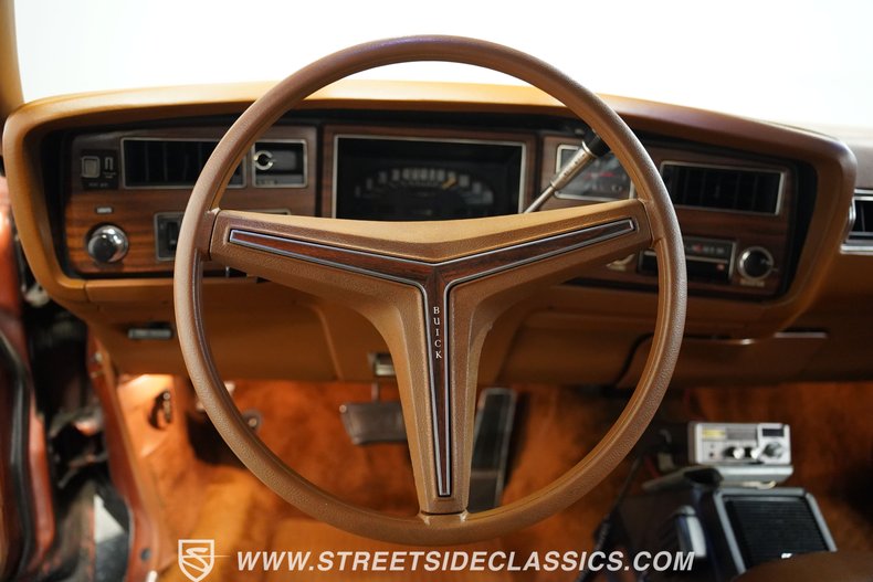Buick-Riviera-1973-Burnt-Coral-Saddle-39