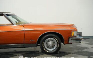 Buick-Riviera-1973-Burnt-Coral-Saddle-4