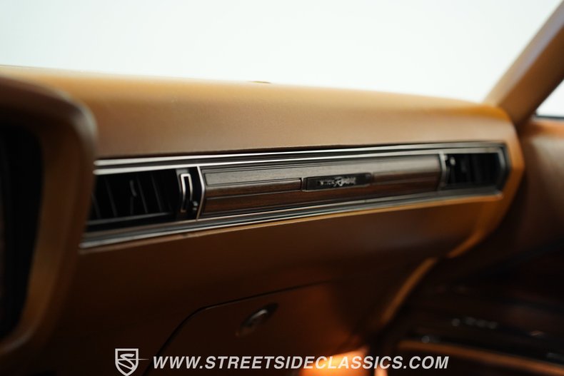 Buick-Riviera-1973-Burnt-Coral-Saddle-47