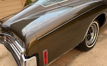 Buick-Riviera-1973-Coupe-1