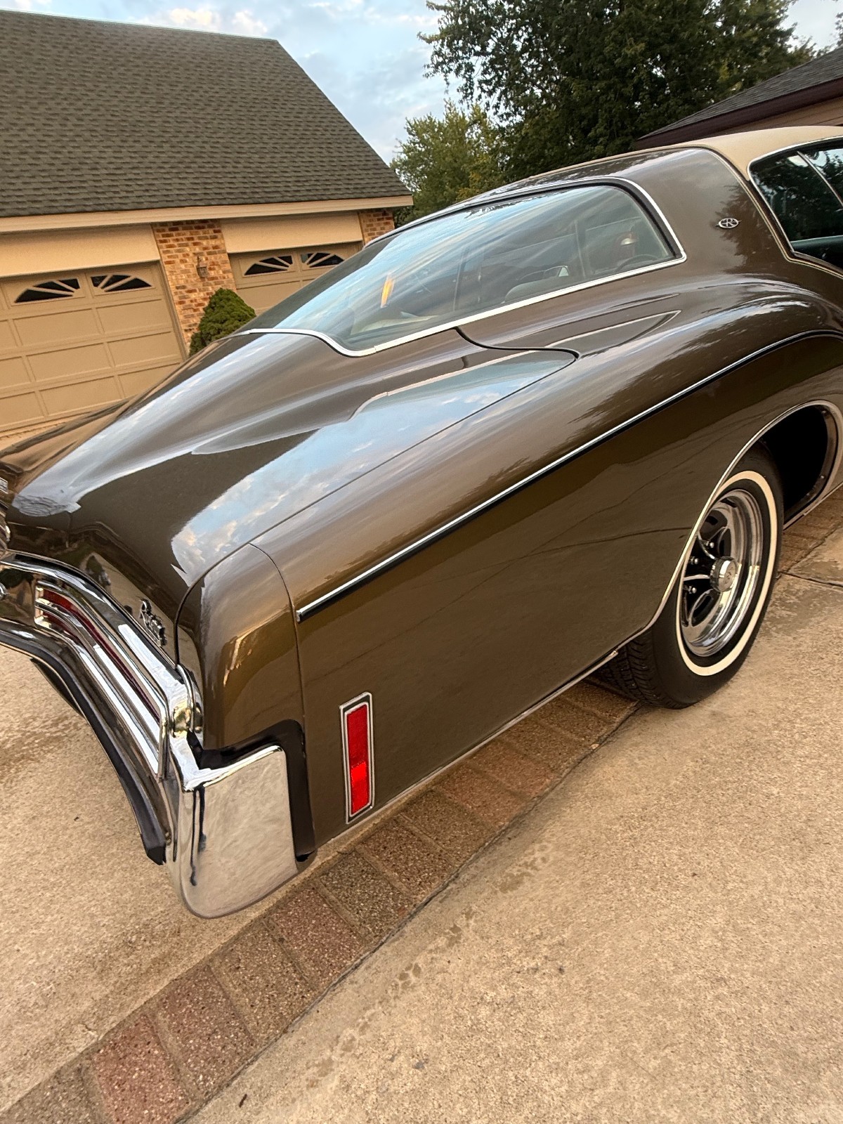 Buick-Riviera-1973-Coupe-1