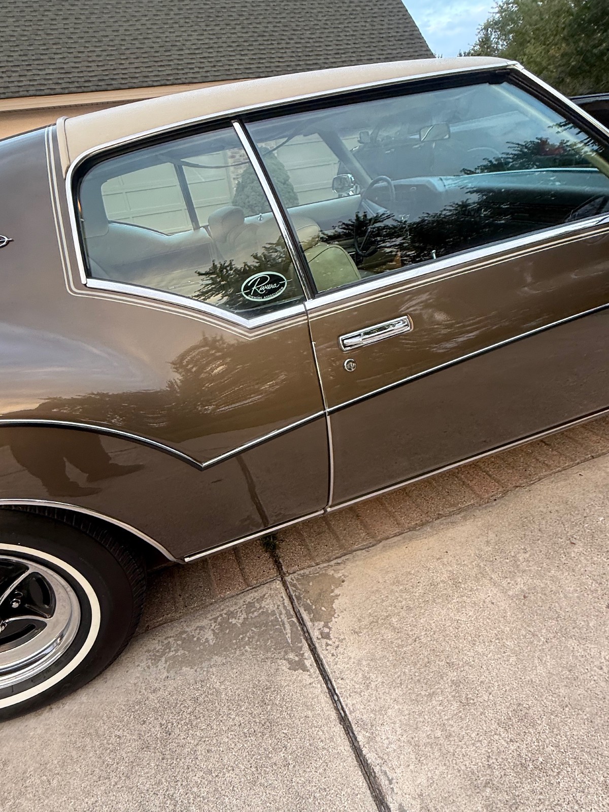 Buick-Riviera-1973-Coupe-2