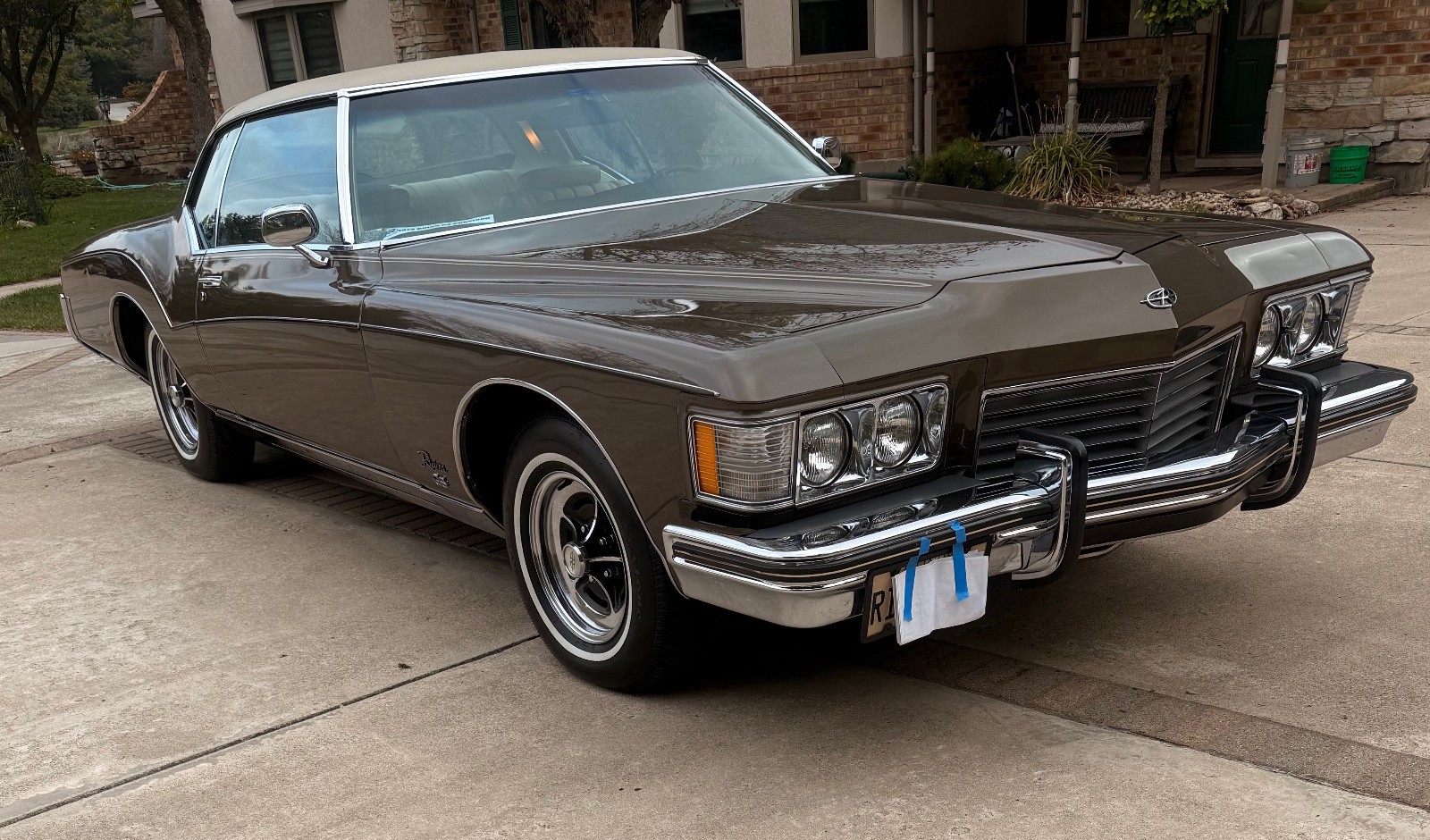 Buick-Riviera-1973-Coupe-3