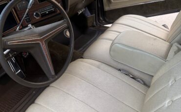 Buick-Riviera-1973-Coupe-8