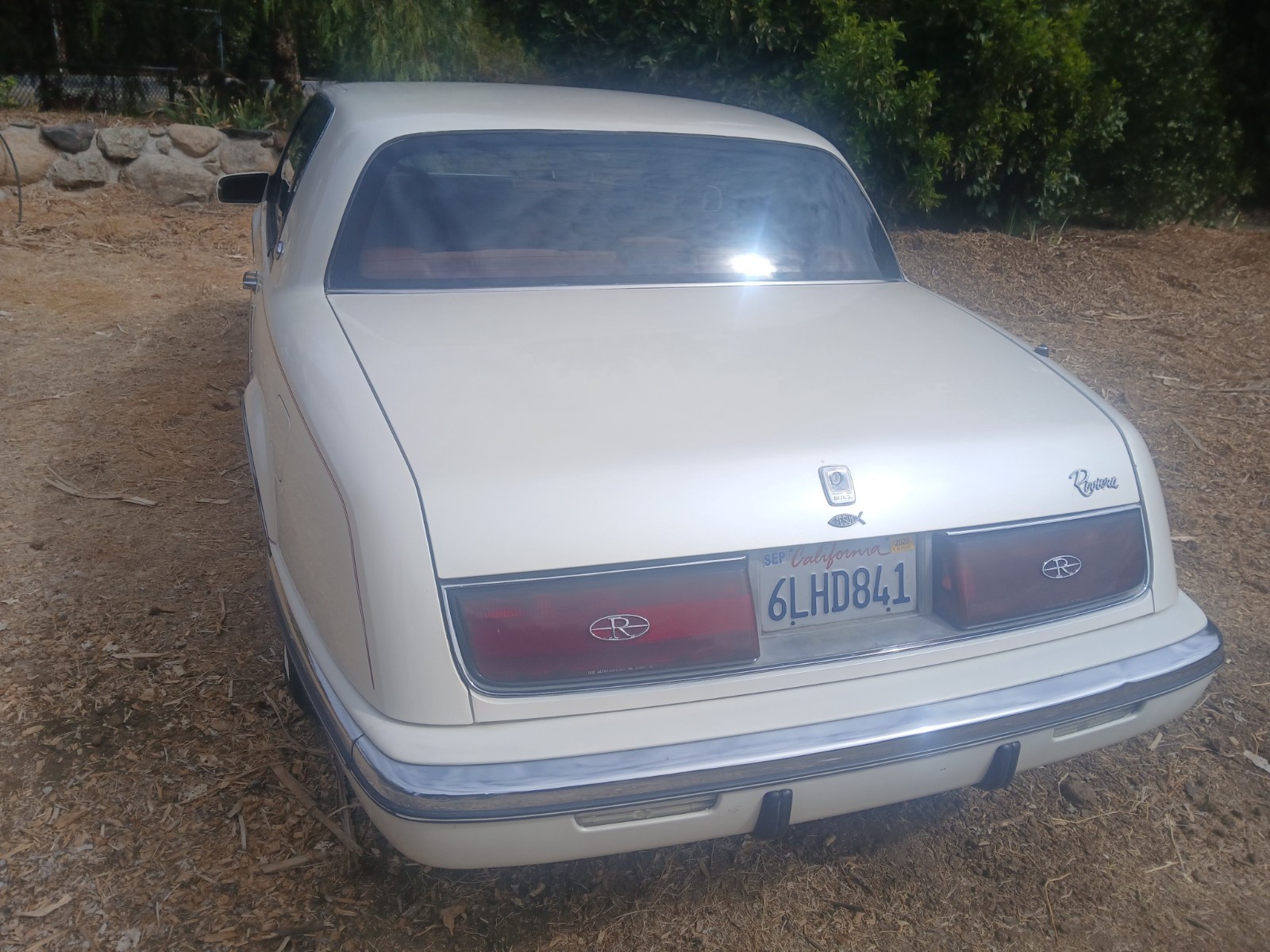 Buick-Riviera-1989-Coupe-3