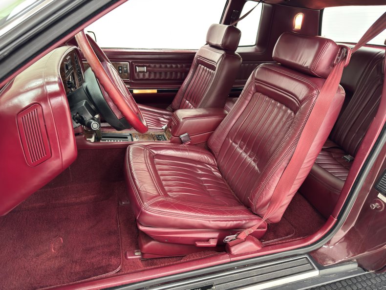 Buick-Riviera-1992-Claret-Red-Red-35