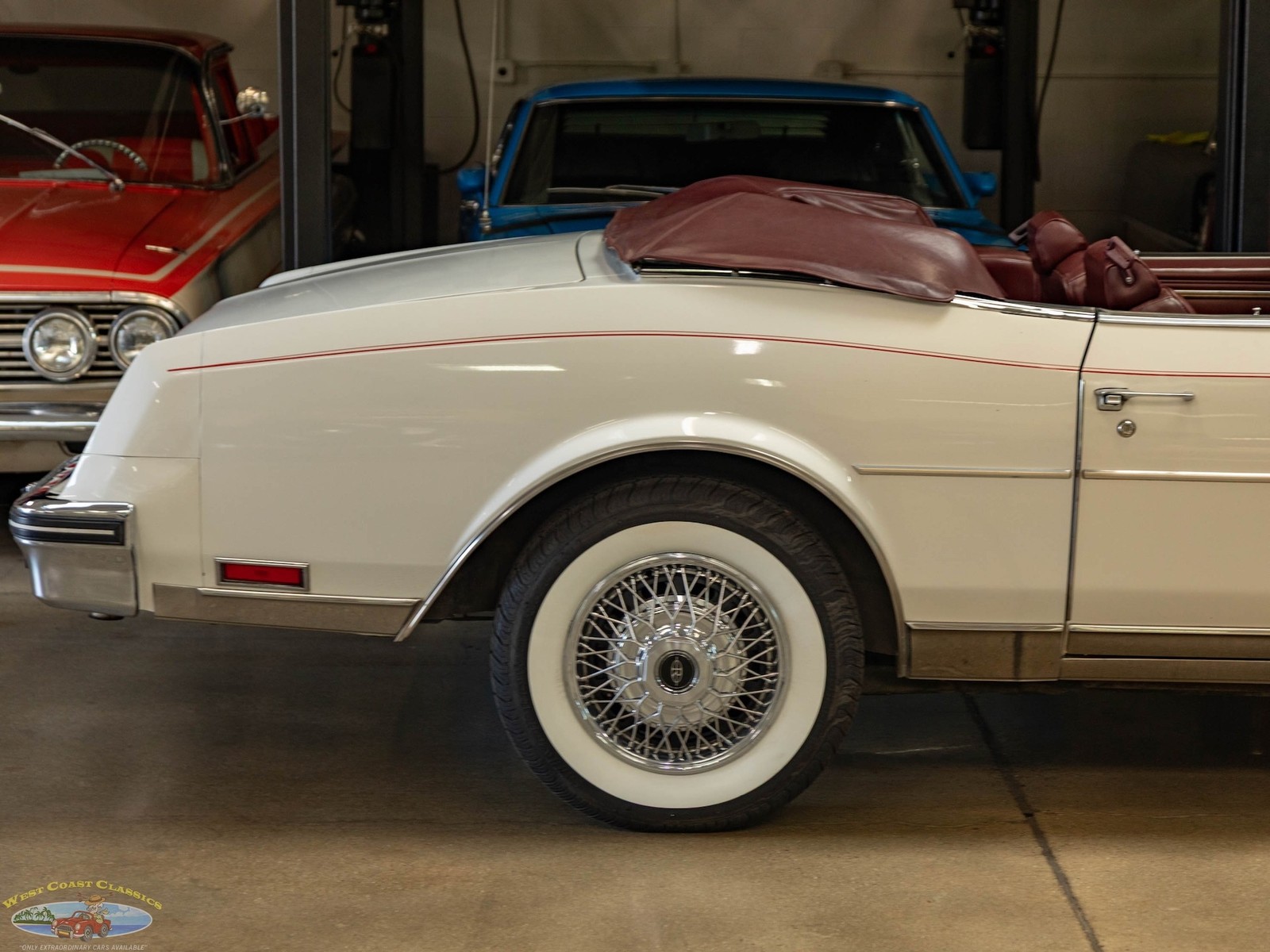 Buick-Riviera-5.0L-V8-Convertible-1983-2-Door-Convertible-1