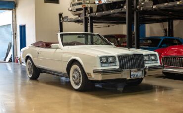 Buick-Riviera-5.0L-V8-Convertible-1983-2-Door-Convertible-10
