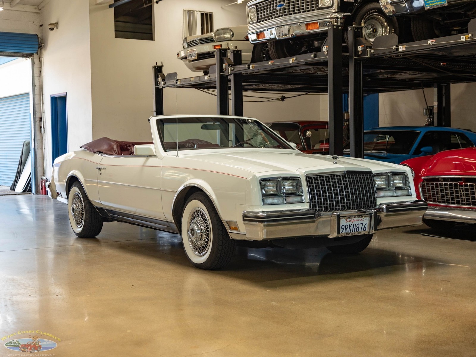 Buick-Riviera-5.0L-V8-Convertible-1983-2-Door-Convertible-10