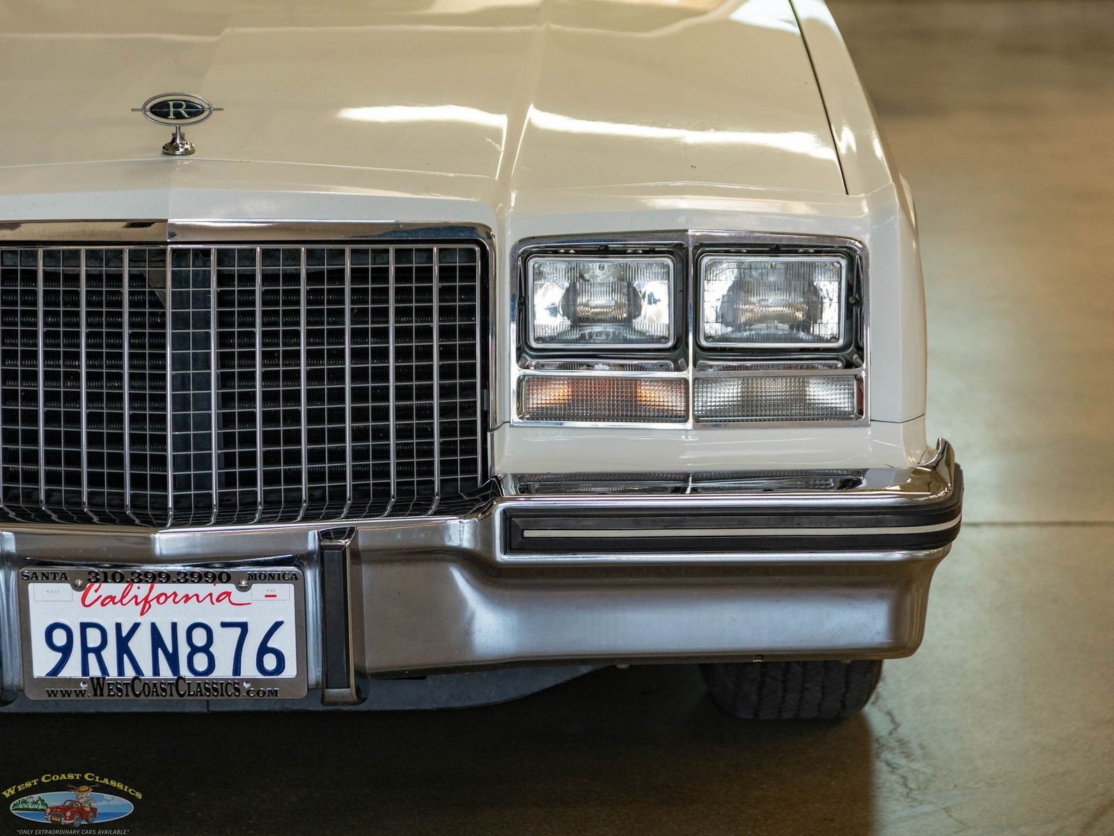 Buick-Riviera-5.0L-V8-Convertible-1983-2-Door-Convertible-16