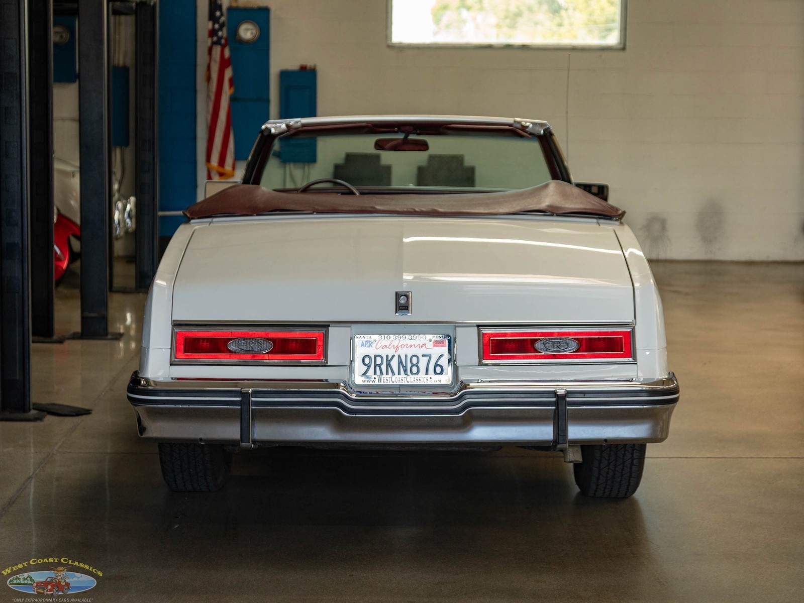Buick-Riviera-5.0L-V8-Convertible-1983-2-Door-Convertible-17