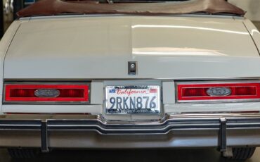 Buick-Riviera-5.0L-V8-Convertible-1983-2-Door-Convertible-19