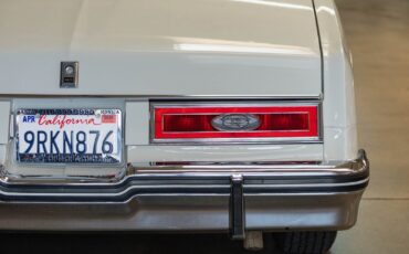 Buick-Riviera-5.0L-V8-Convertible-1983-2-Door-Convertible-20