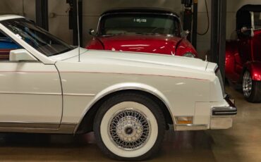 Buick-Riviera-5.0L-V8-Convertible-1983-2-Door-Convertible-3