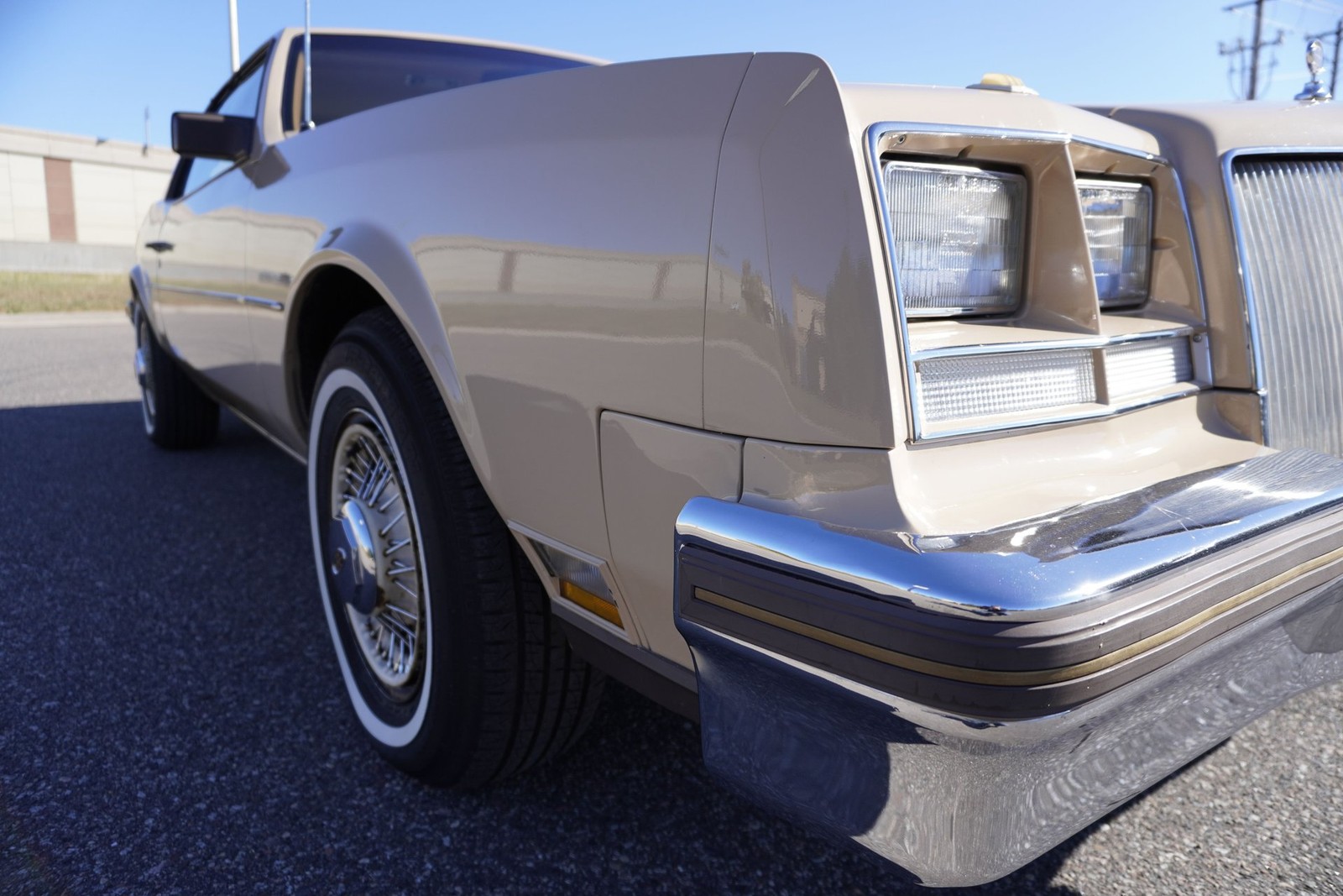 Buick-Riviera-XX-Anniversary-Edition-1983-Coupe-22