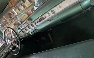 Buick-Roadmaster-1954-2-Tone-White-On-Forest-Green-1