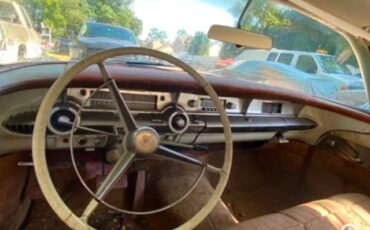 Buick-Roadmaster-1957-Pink-Salmon-13