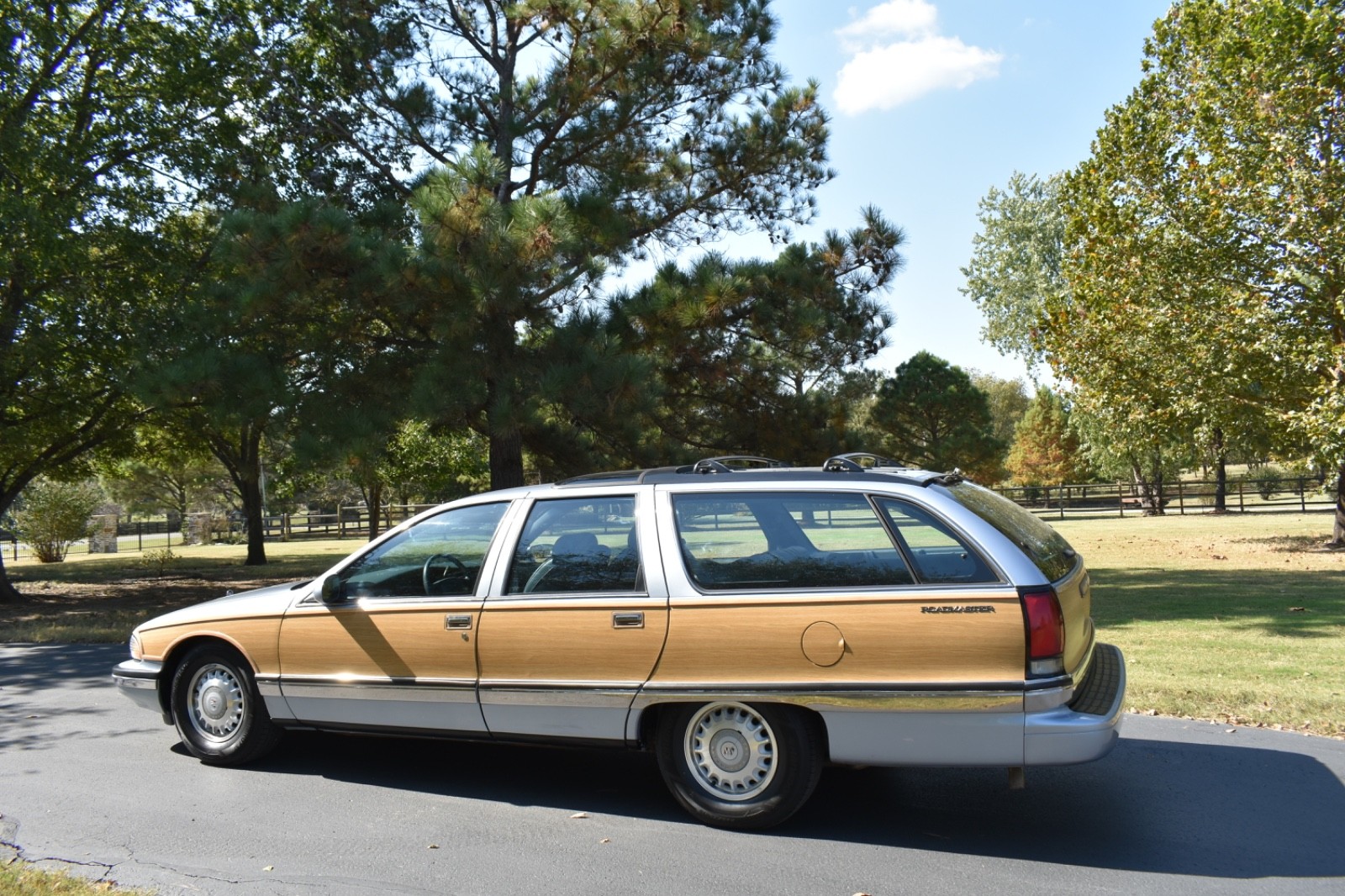Buick-Roadmaster-1994-Wagon-2