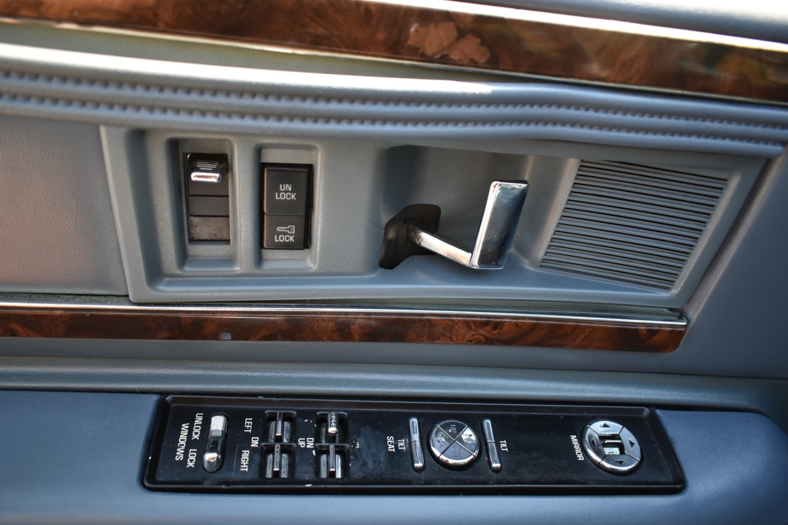 Buick-Roadmaster-1994-Wagon-22