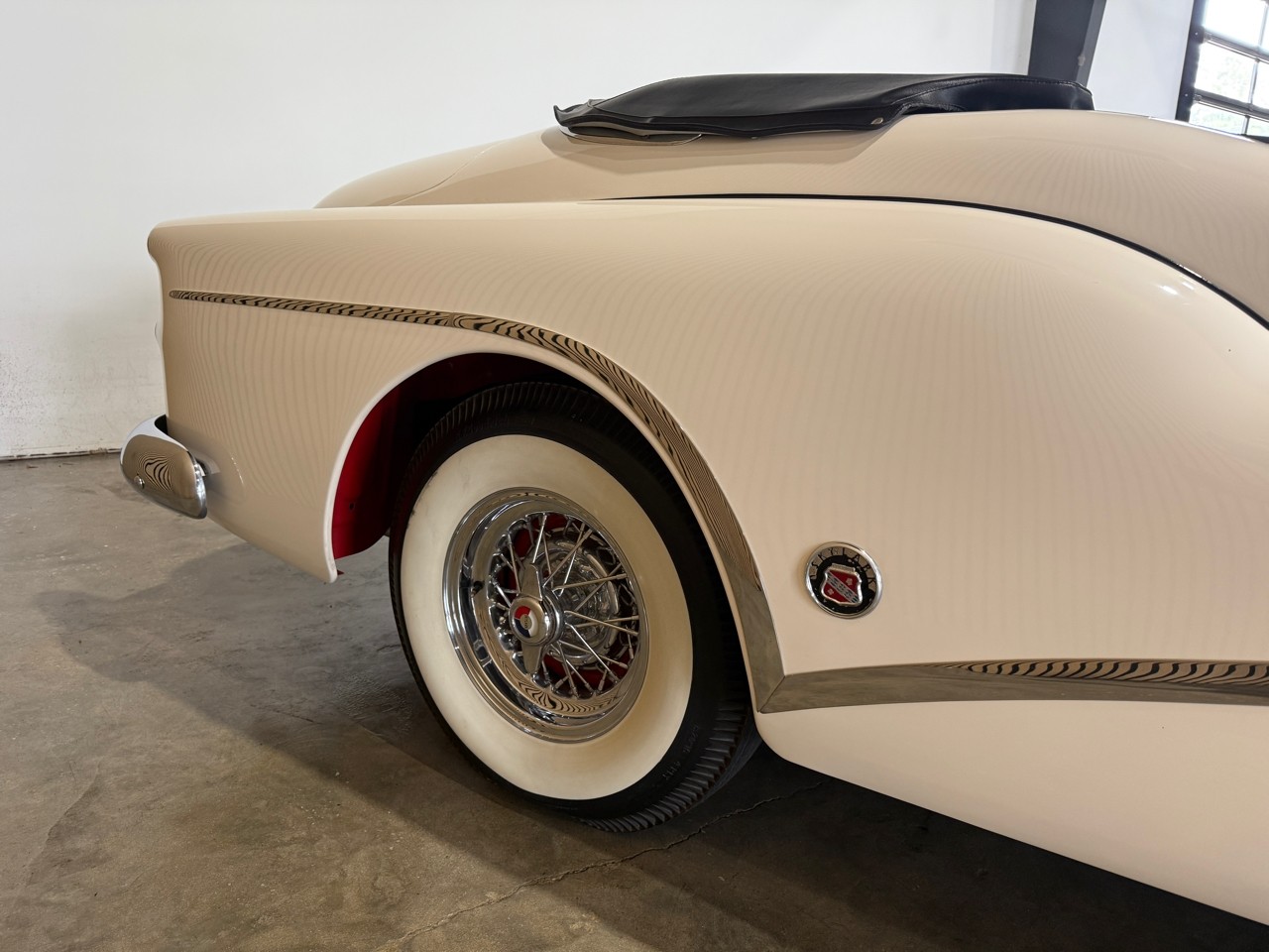 Buick-Skylark-1953-Classic-Car-14