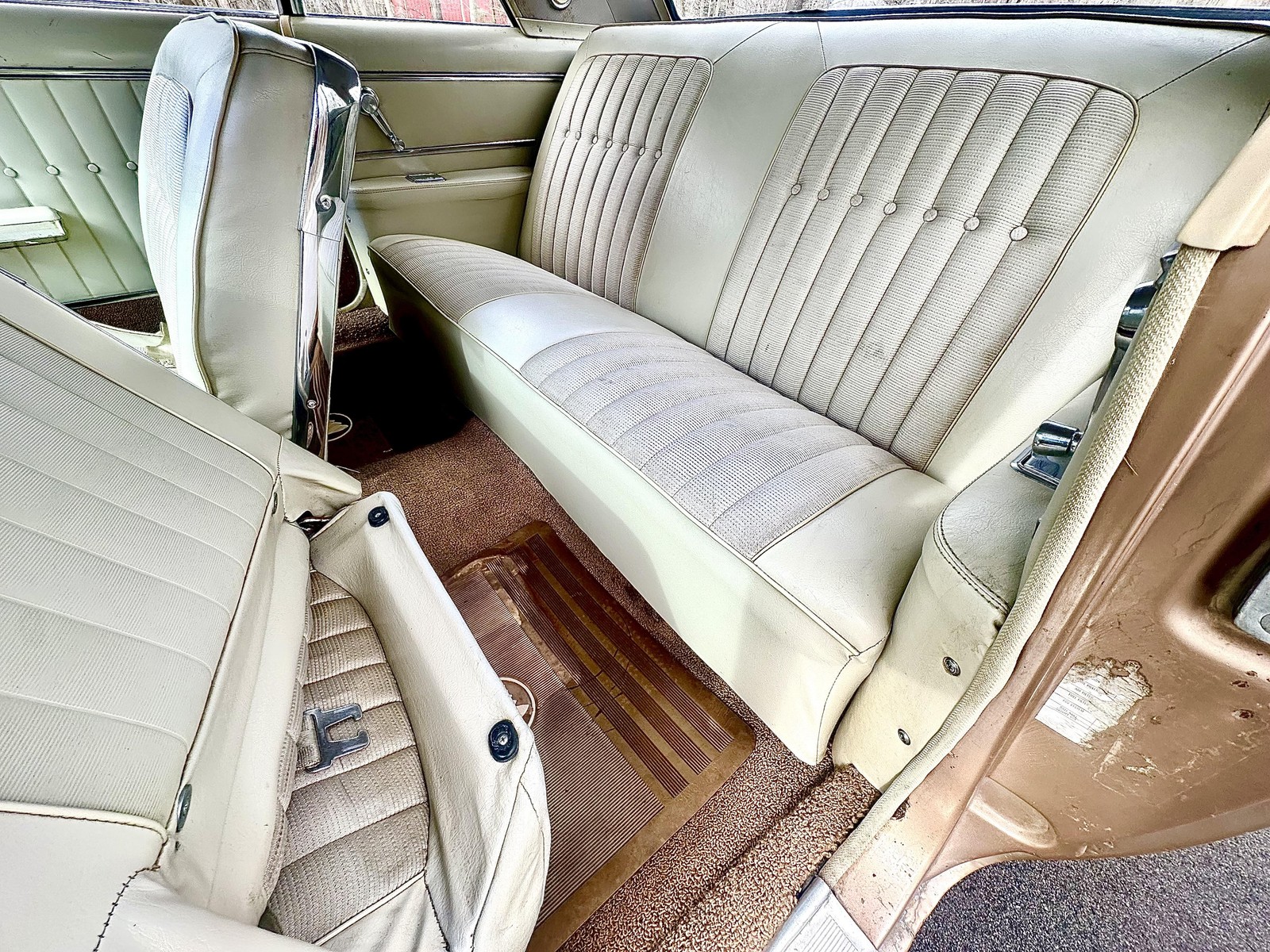Buick-Skylark-1963-35
