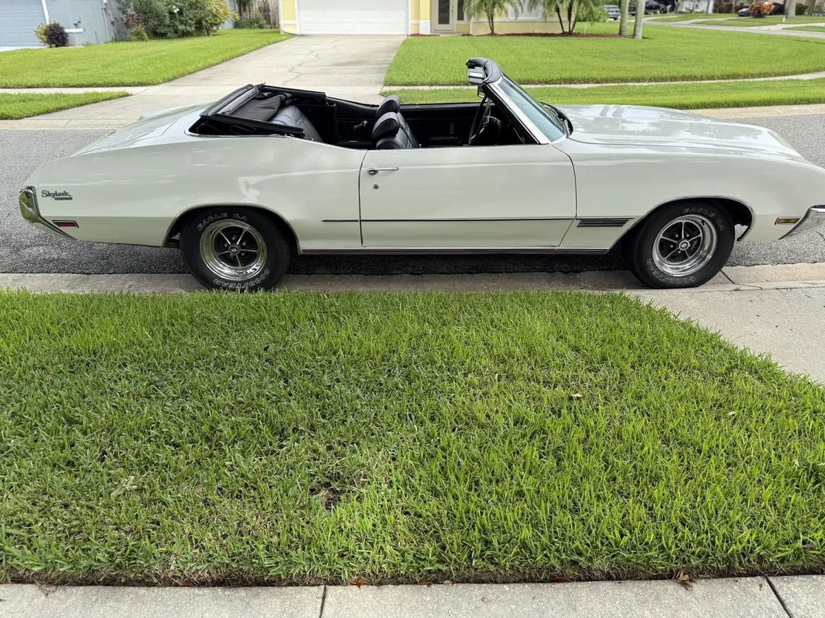 Buick-Skylark-1971-White-Black-10