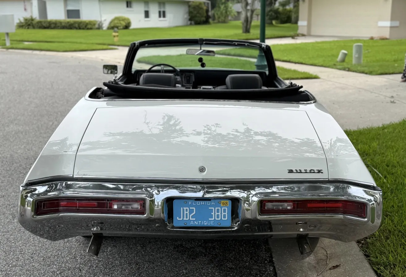 Buick-Skylark-1971-White-Black-17