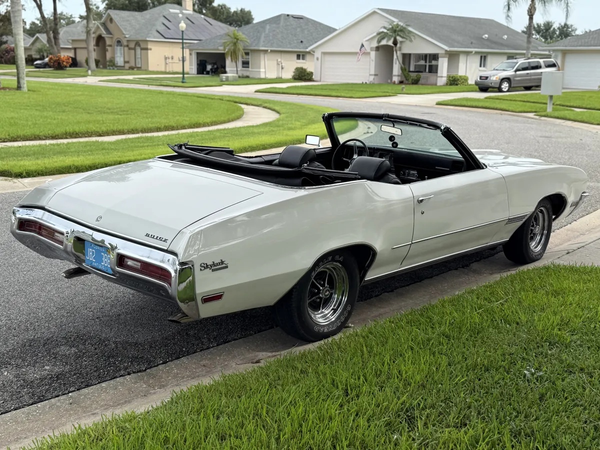 Buick-Skylark-1971-White-Black-3