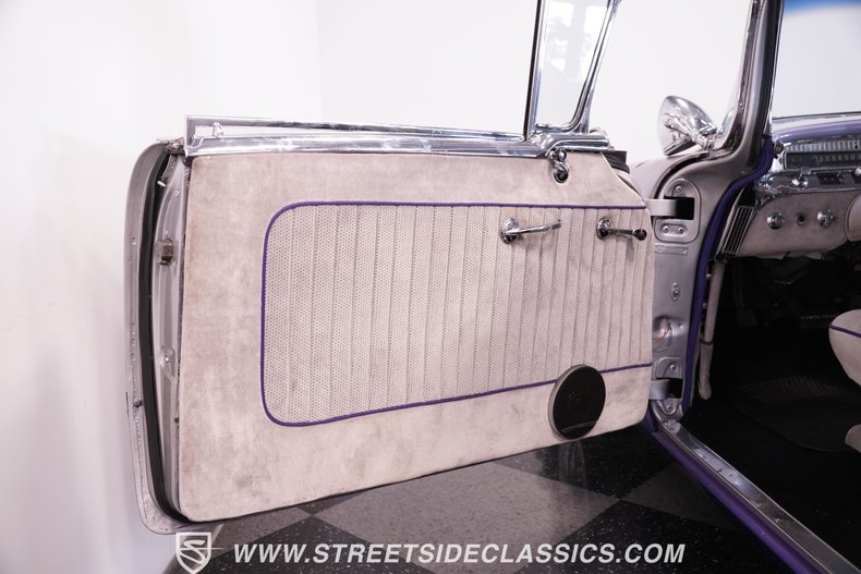 Buick-Special-1956-Purple-Gray-Gray-34