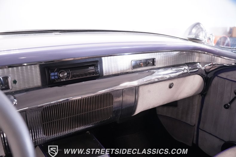 Buick-Special-1956-Purple-Gray-Gray-43