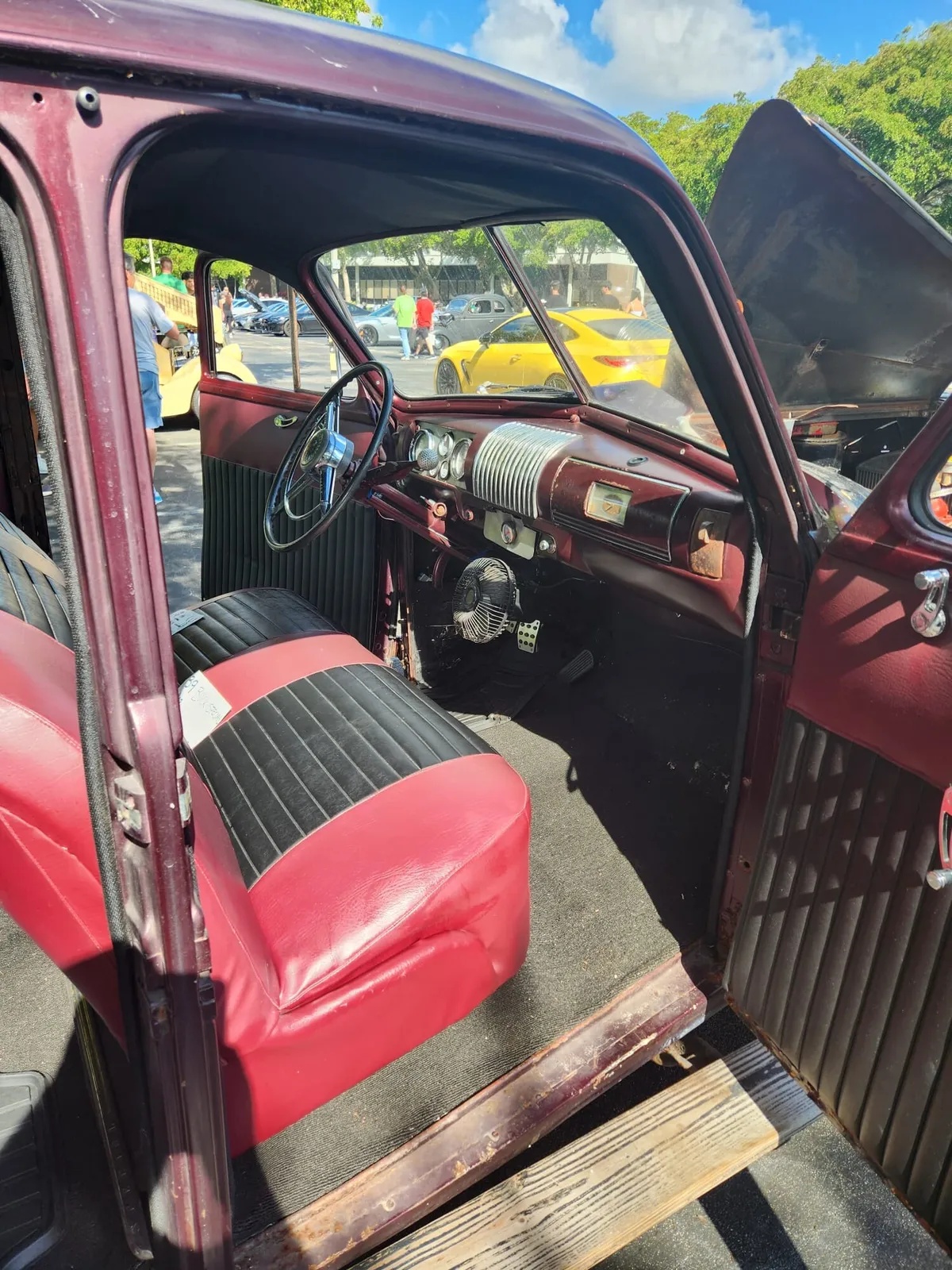 Buick-Special-8-1939-Burgundy-Black-6