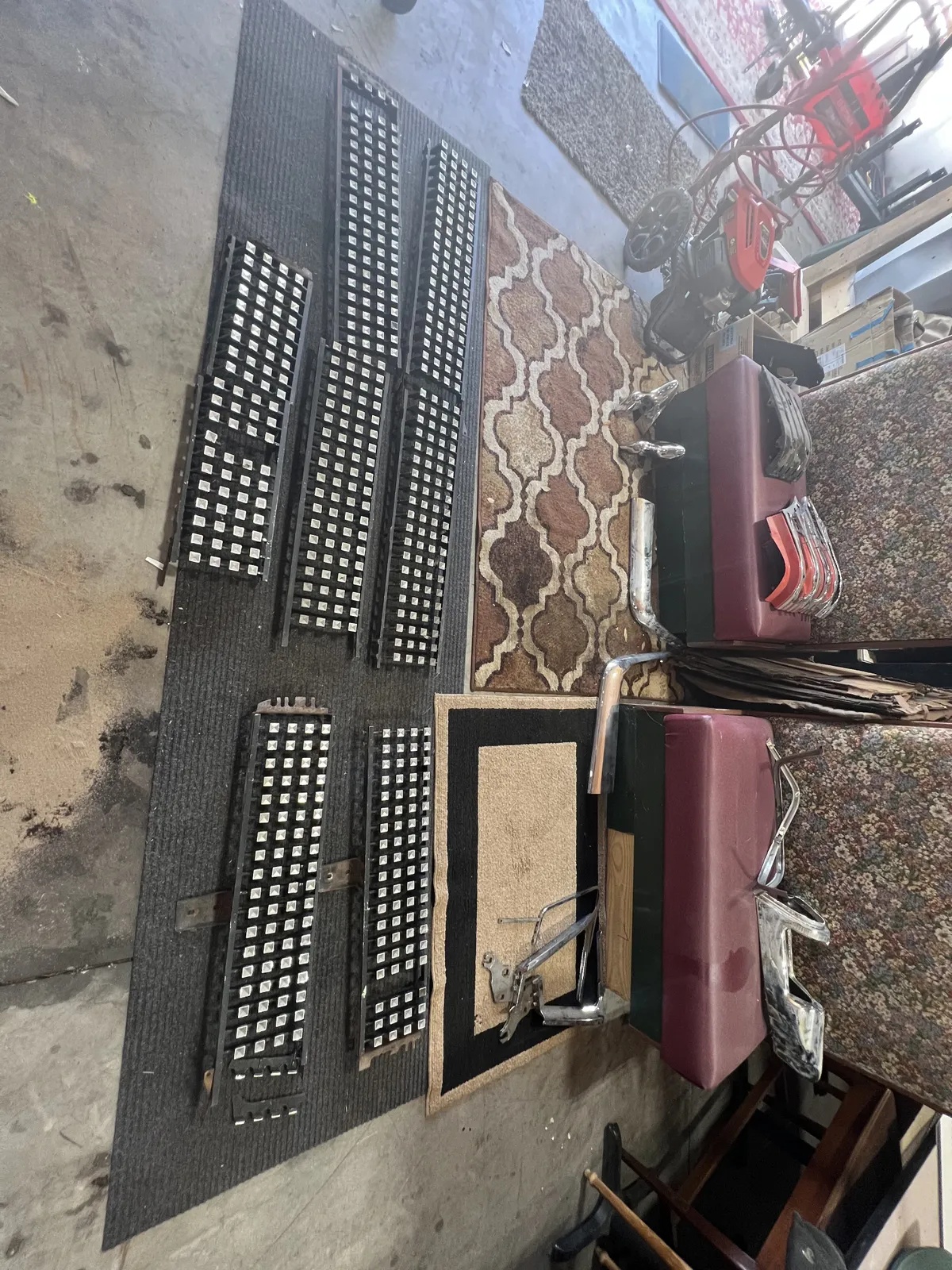 Buick-Super-1958-Seminole-Red-White-Black-And-Silver-10