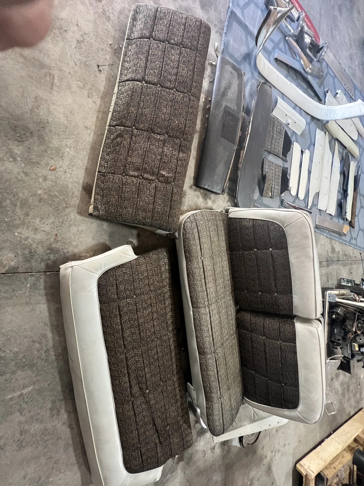 Buick-Super-1958-Seminole-Red-White-Black-And-Silver-11