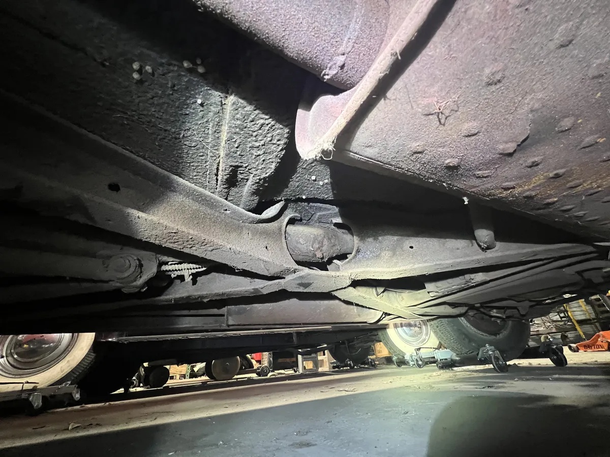 Buick-Super-1958-Seminole-Red-White-Black-And-Silver-17