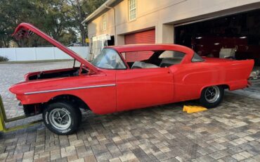 Buick-Super-1958-Seminole-Red-White-Black-And-Silver-6