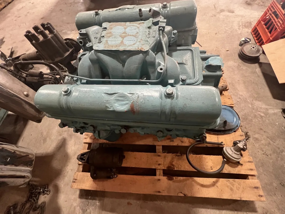 Buick-Super-1958-Seminole-Red-White-Black-And-Silver-7