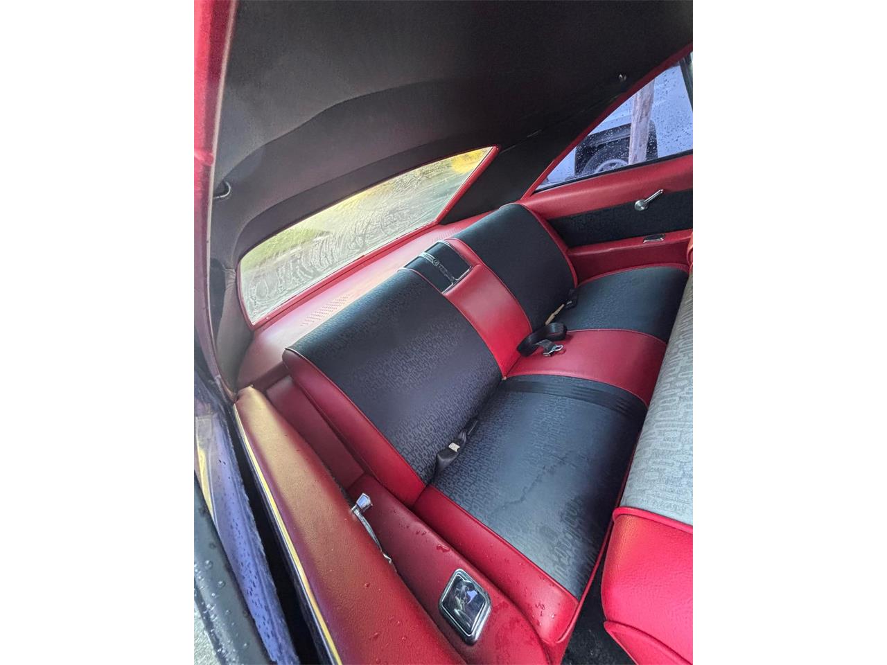 Buick-Wildcat-1965-Black-Red-15