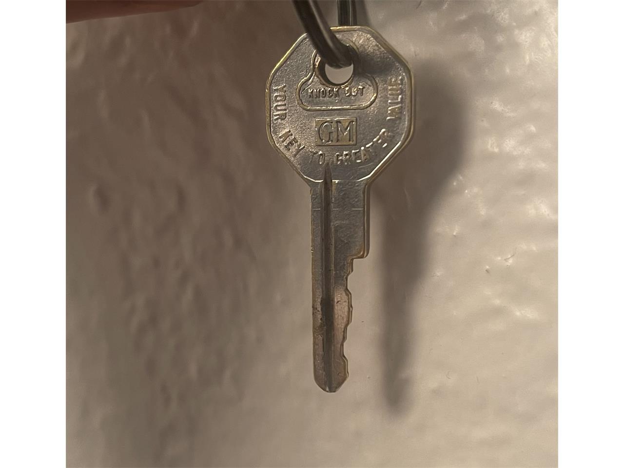 Buick-Wildcat-1965-Black-Red-23