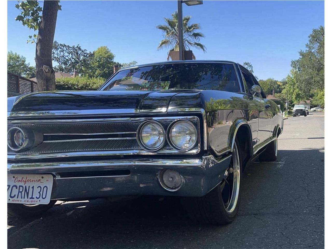 Buick-Wildcat-1965-Black-Red-24